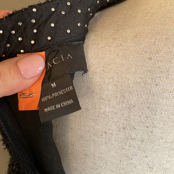 Gracia tweed dress with pearls - Picture 7 of 8